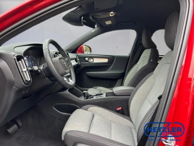 Volvo XC40 Core Recharge