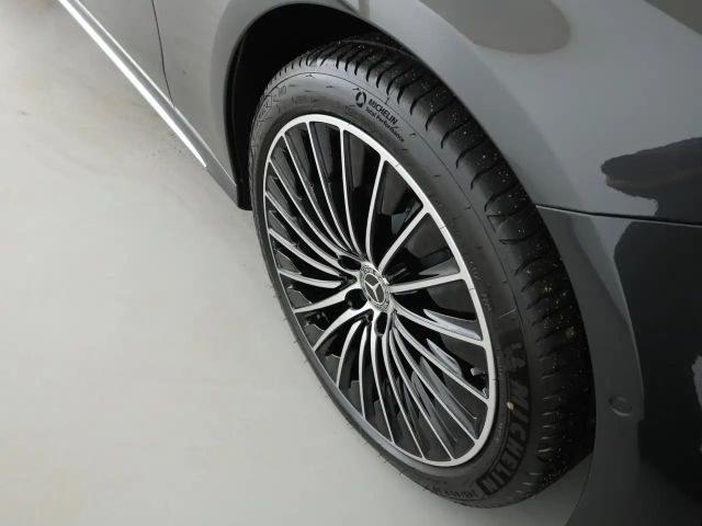 Mercedes-Benz E 400 4MATIC Sedan