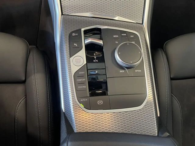 BMW 320 320d M-Sport Touring xDrive