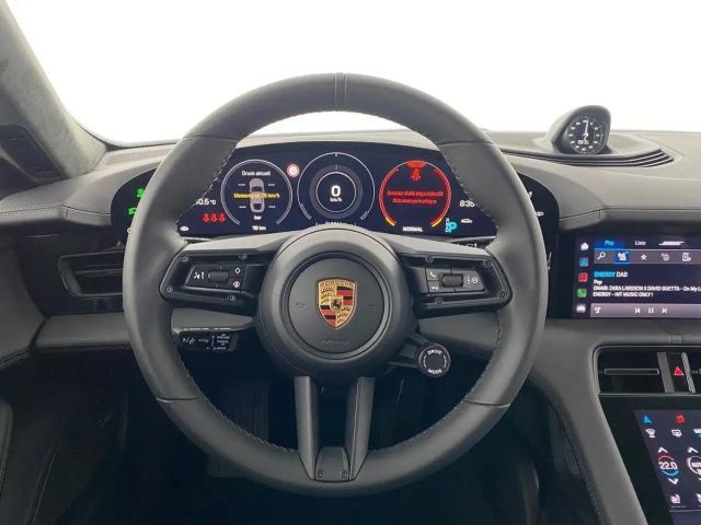 Porsche Taycan Turbo