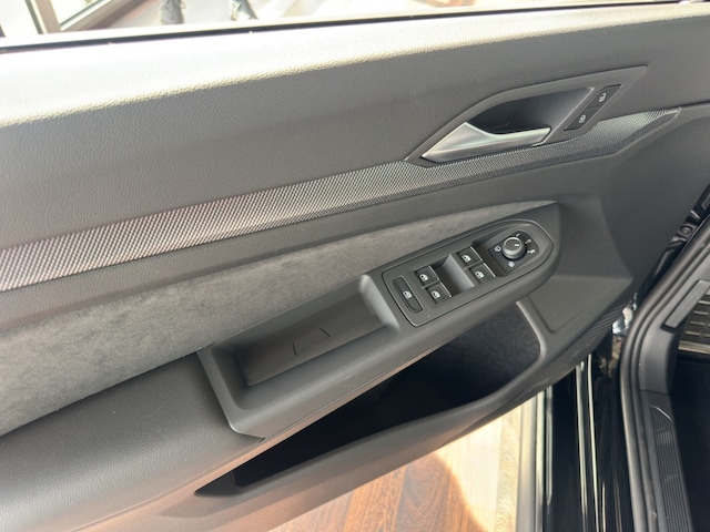 Volkswagen Golf 2.0 TSI DSG Golf VIII