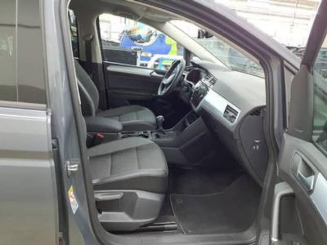 Volkswagen Touran 1.5 TSI DSG IQ.Drive