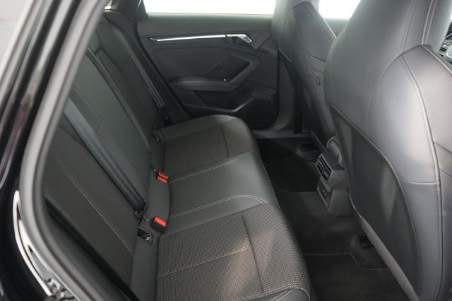 Audi A3 35 TFSI S-Line S-Tronic Sportback