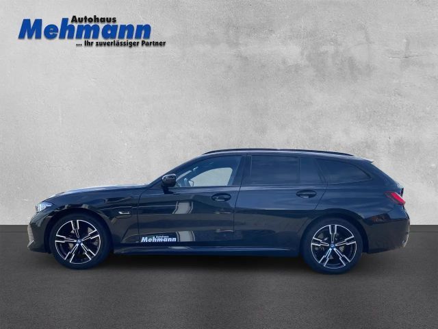 BMW 330 330e M-Sport