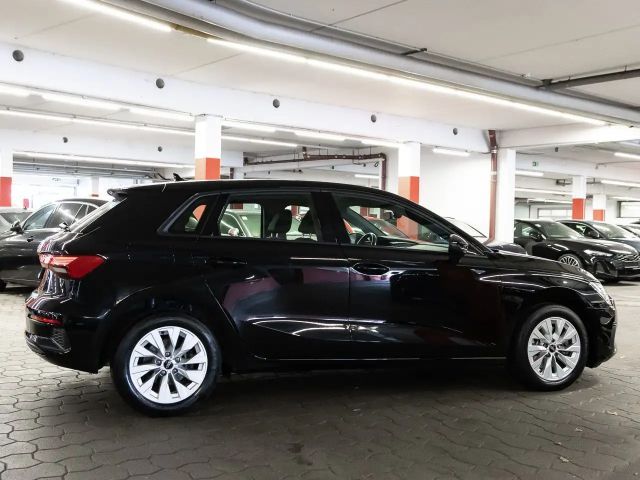 Audi A3 40 TFSI Hybride Sedan