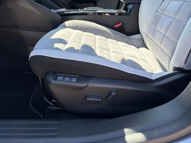 Citroën C4 Hybrid Max