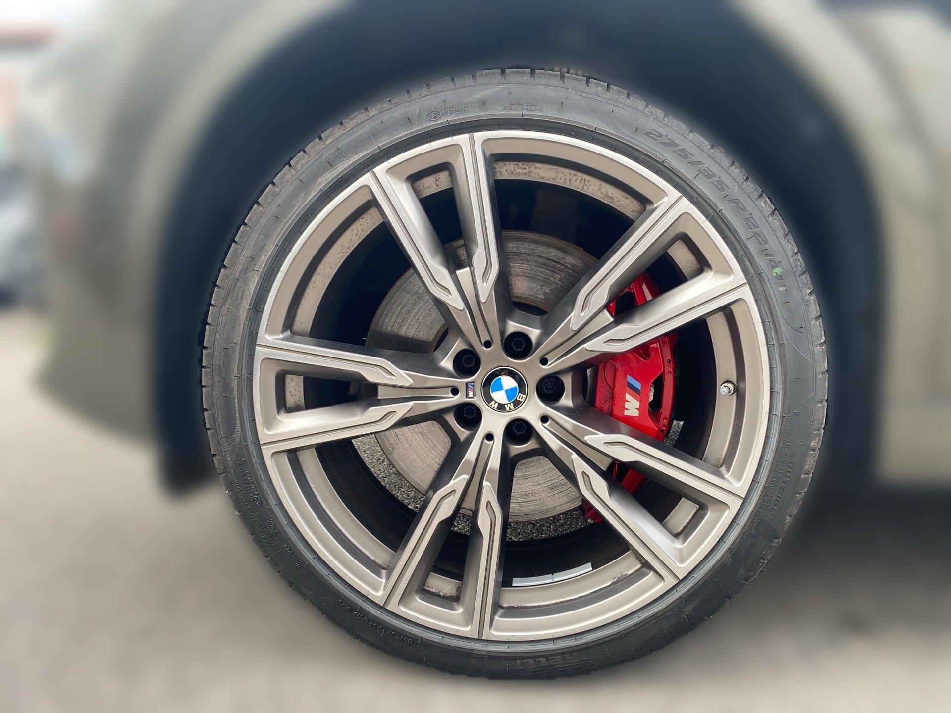 BMW X6 M50i