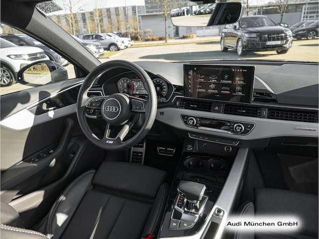 Audi A4 40 TFSI Avant Quattro S-Line S-Tronic