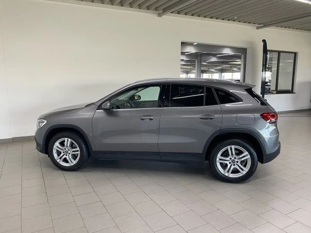 Mercedes-Benz GLA 250 4MATIC Style