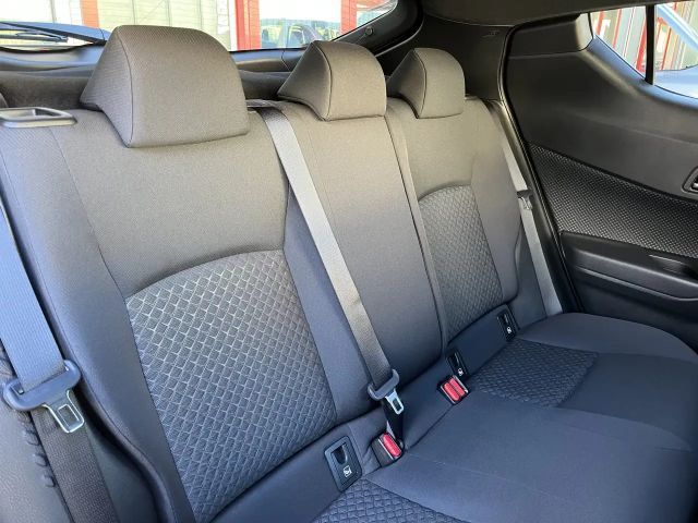 Toyota C-HR Active Hybride