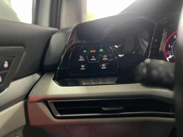 Volkswagen Golf 2.0 TDI Golf VIII Life Variant