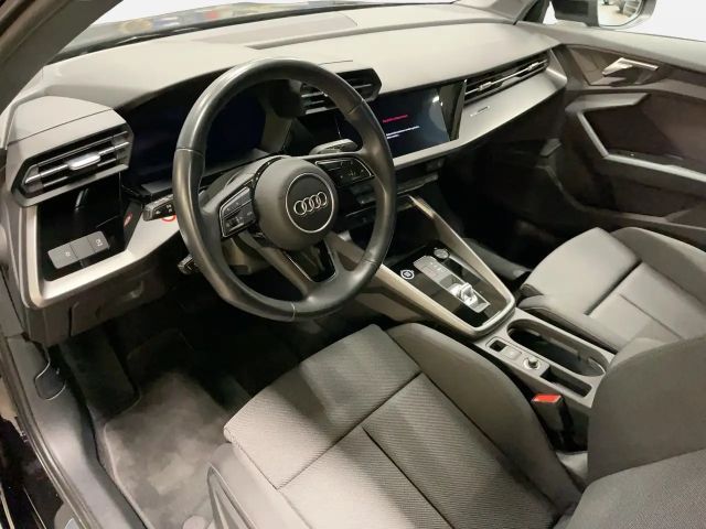 Audi A3 30 TFSI S-Tronic Sedan Sportback