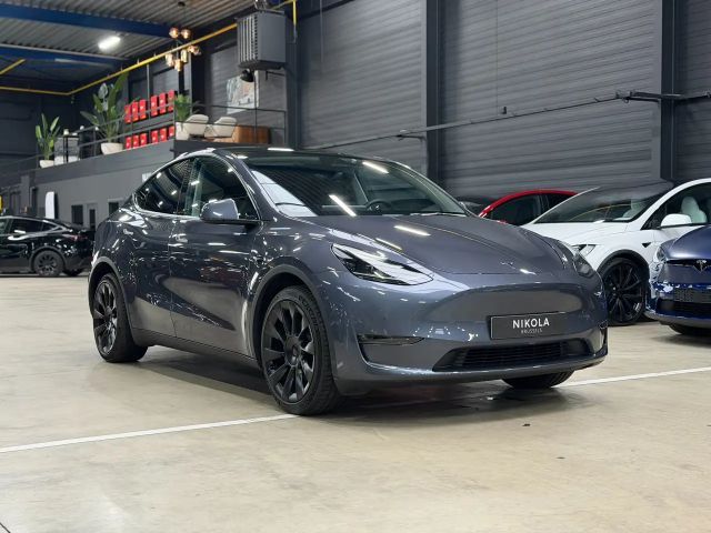 Tesla Model Y AWD Long Range