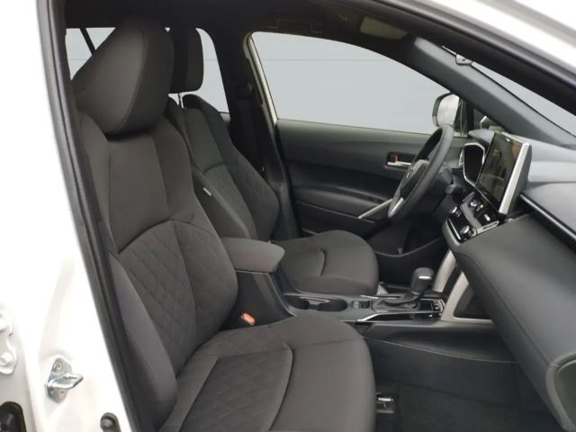 Toyota Corolla Cross Team D