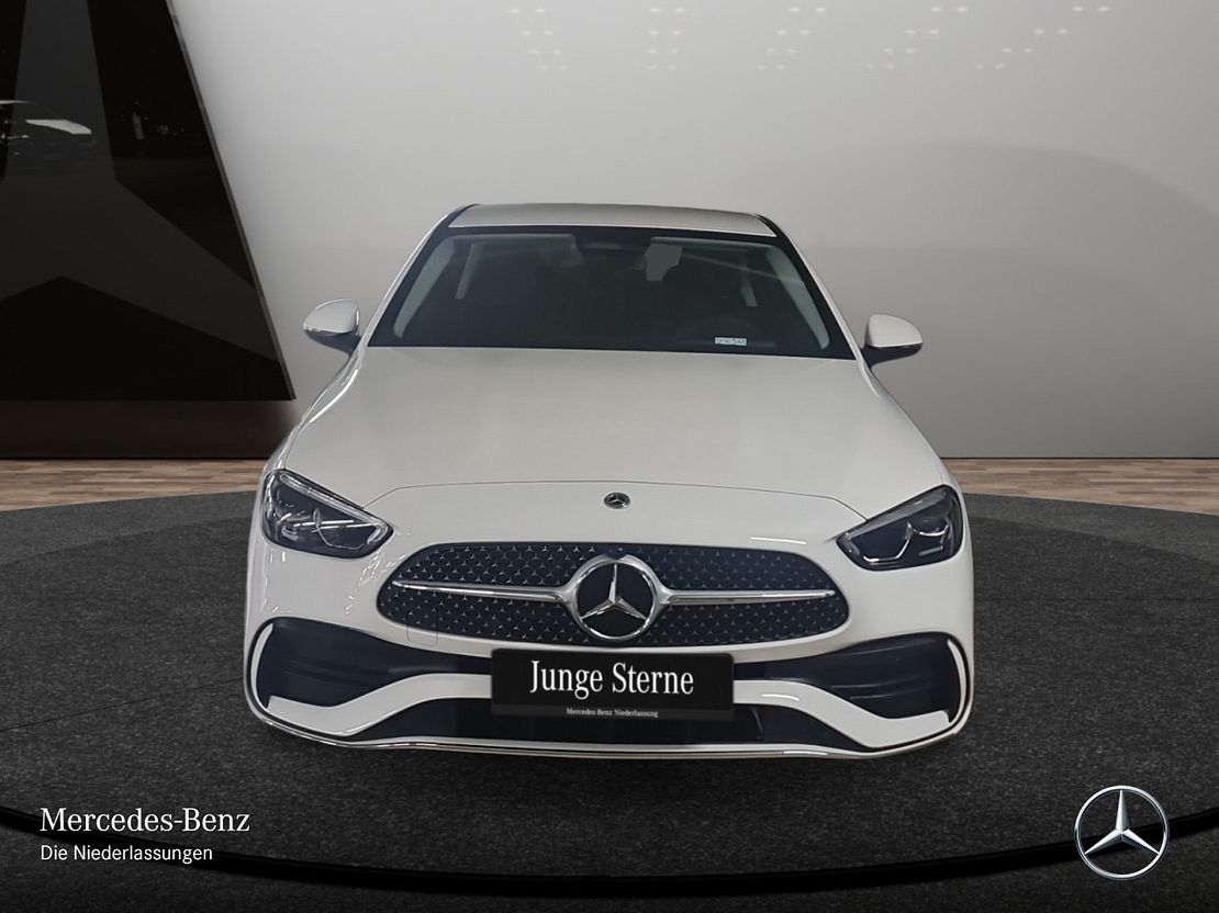 Mercedes-Benz C 180 AMG Line Sedan