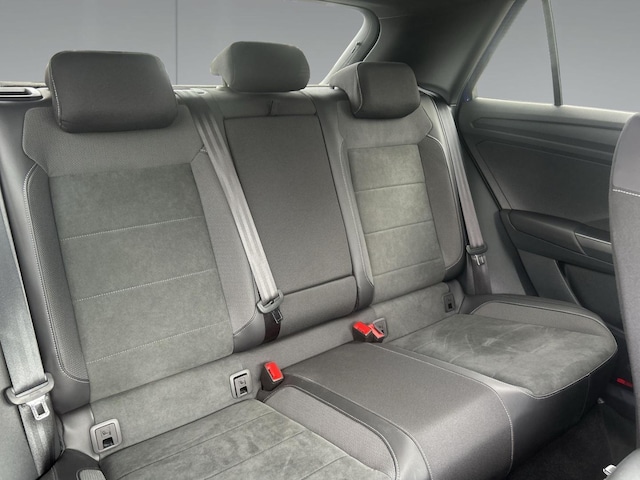 Volkswagen T-Roc 1.5 TSI DSG R-Line