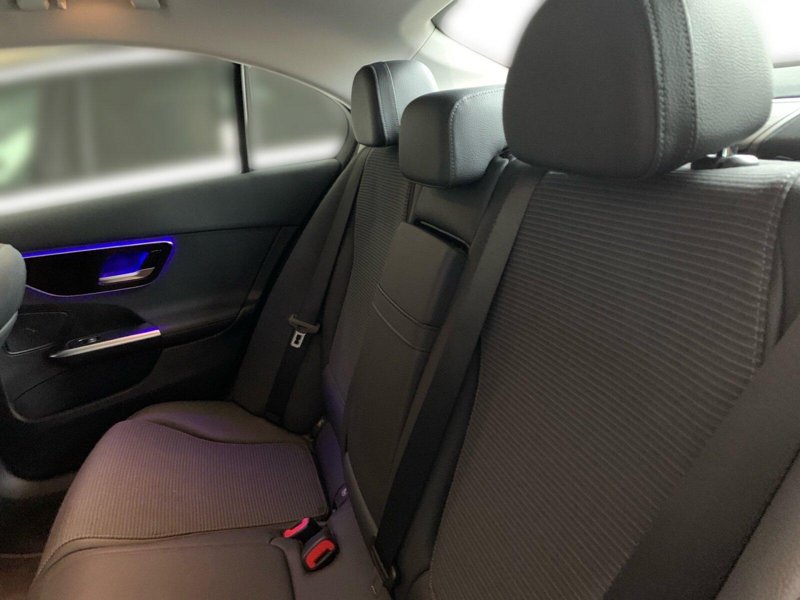 Mercedes-Benz C 200 AVANTGARDE Sedan