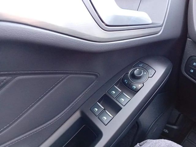 Ford Focus Titanium Wagon