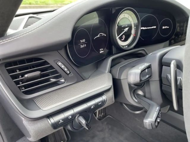 Porsche 911 Carrera Coupé GTS