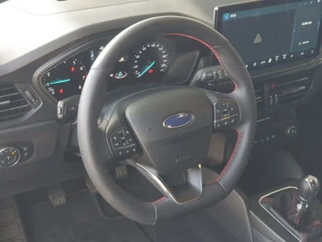 Ford Focus EcoBoost ST Line Wagon