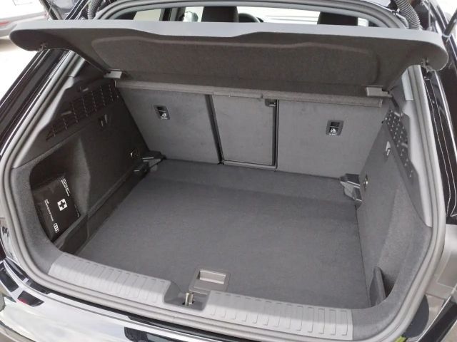 Audi A3 30 TFSI Sedan