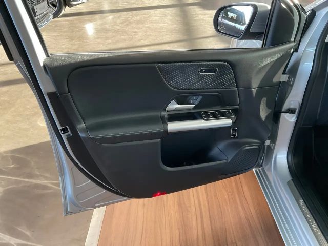 Mercedes-Benz B 180 Progressive