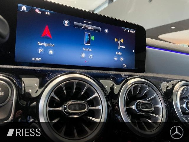 Mercedes-Benz CLA 220 4MATIC Coupé