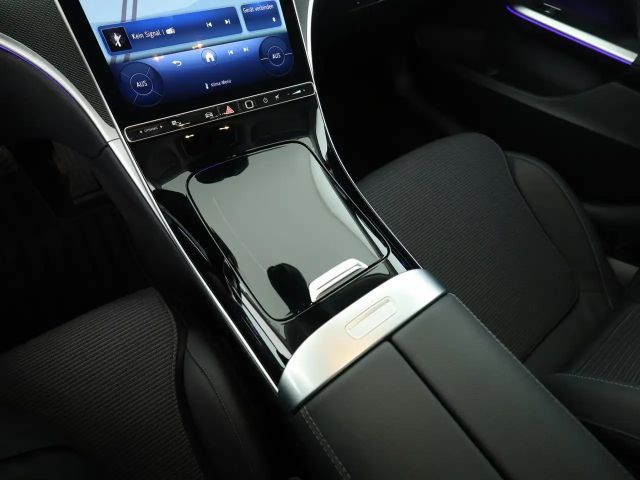 Mercedes-Benz C 200 AVANTGARDE Sedan