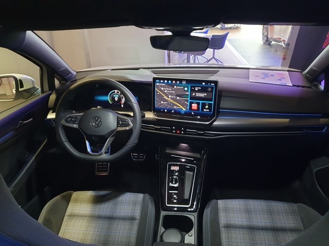 Volkswagen Golf eHybrid