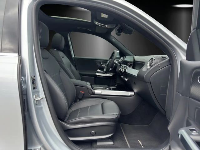 Mercedes-Benz EQB 300 4MATIC AMG Line