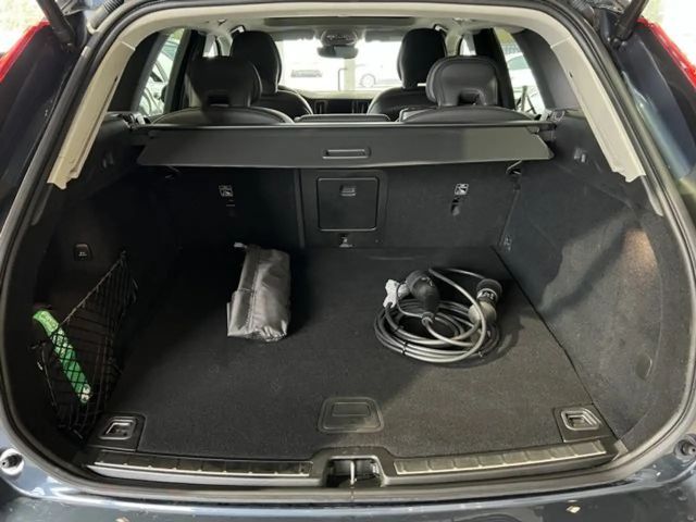 Volvo XC60 AWD Dark Plus Recharge T6