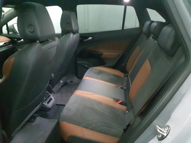 Volkswagen ID.4 +Matrix+Pano+AHK+e-Klappe+AR-HuD+