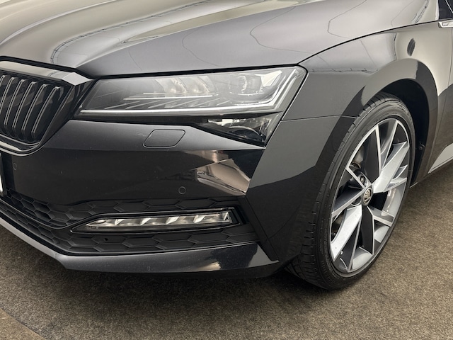 Skoda Superb 2.0 TDI Combi Sportline