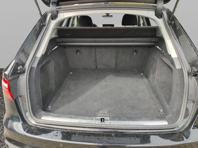 Audi A4 35 TFSI Business