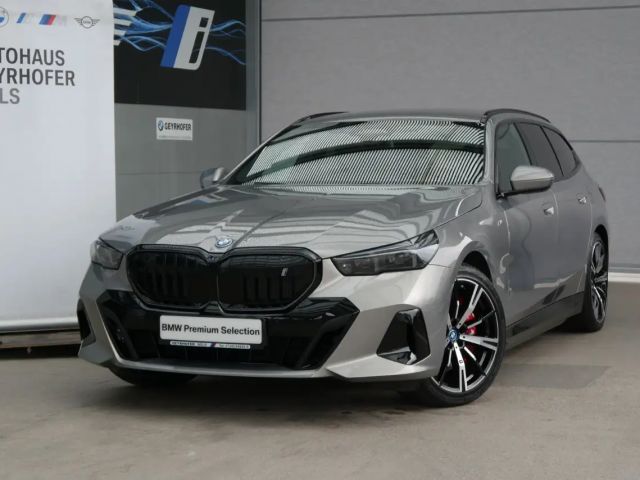 BMW i5 eDrive40