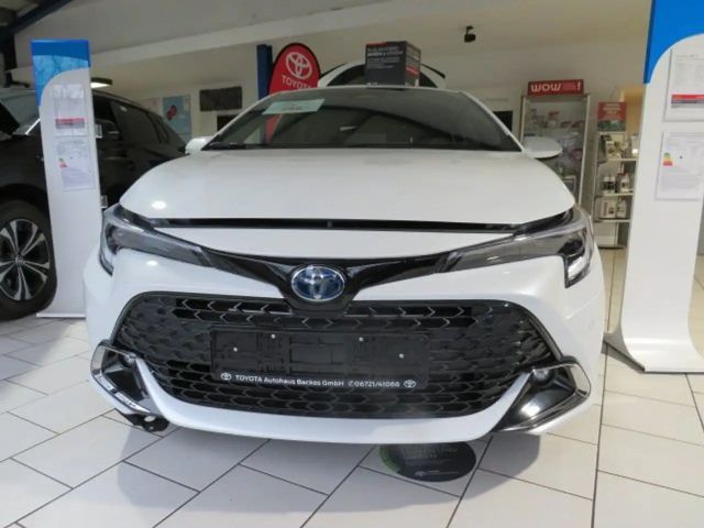 Toyota Corolla Hybride Team D