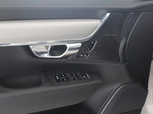 Volvo V90 AWD Dark Plus Recharge T6
