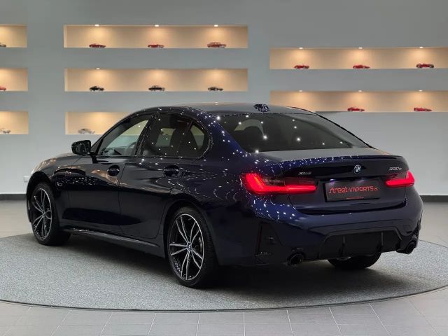 BMW 330 330e M-Sport Sedan xDrive