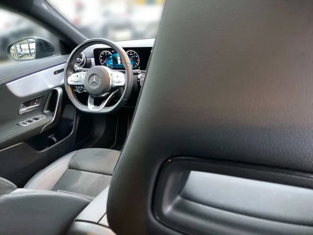 Mercedes-Benz CLA 180 AMG Line Shooting Brake