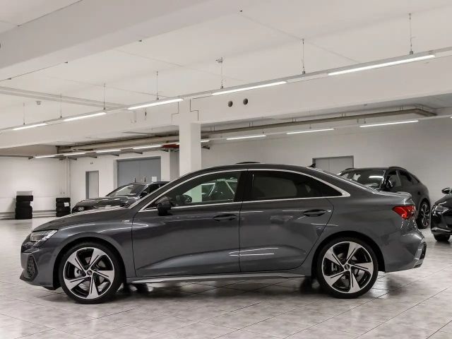 Audi A3 35 TFSI S-Line S-Tronic Sedan