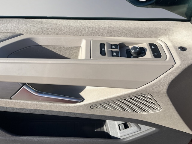 Volkswagen Multivan 2.0 TSI DSG Life T7