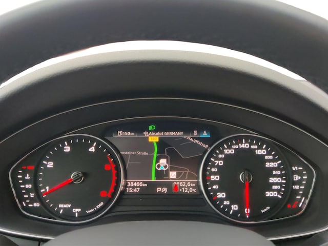 Audi A4 30 TDI Avant S-Tronic