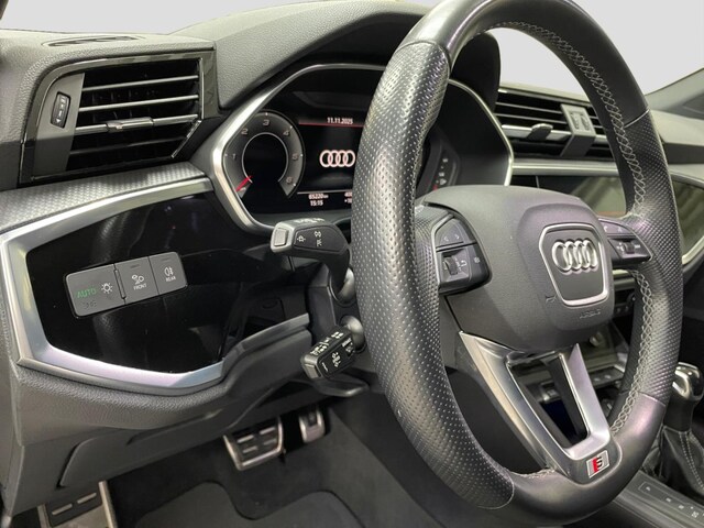 Audi Q3 35 TDI S-Tronic