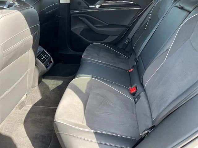 Volkswagen Passat 2.0 TDI Business DSG Variant