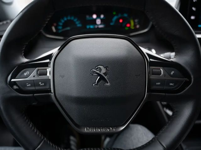 Peugeot E-2008 Active Pack