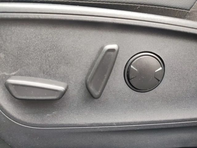 Ford Kuga Graphite Tech Edition NAVI Pano AHK ACC RFK HeadUp