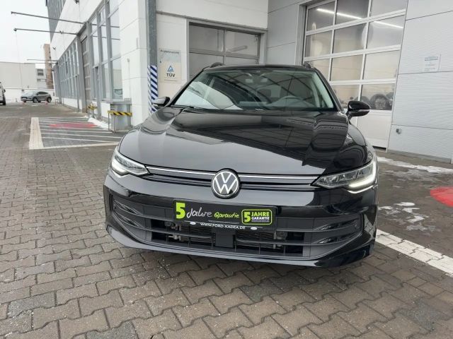 Volkswagen Golf 1.5 TSI Golf VIII Life Variant