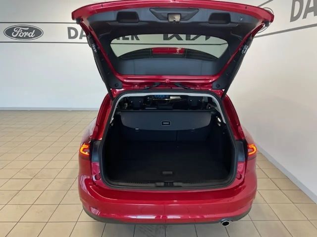 Ford Focus Titanium Wagon