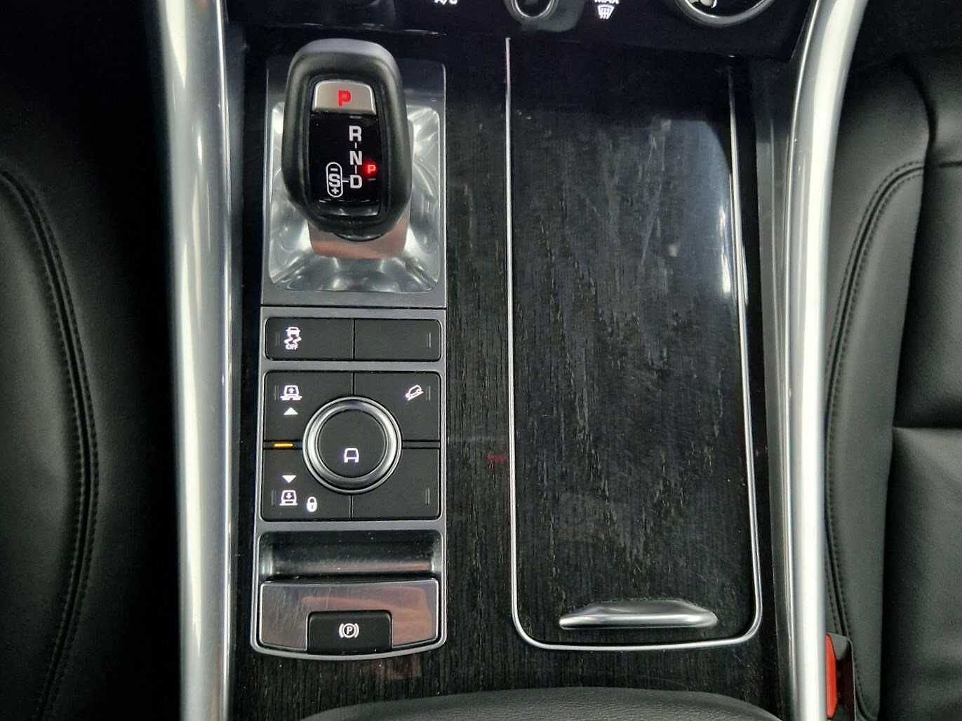 Land Rover Range Rover Sport SE