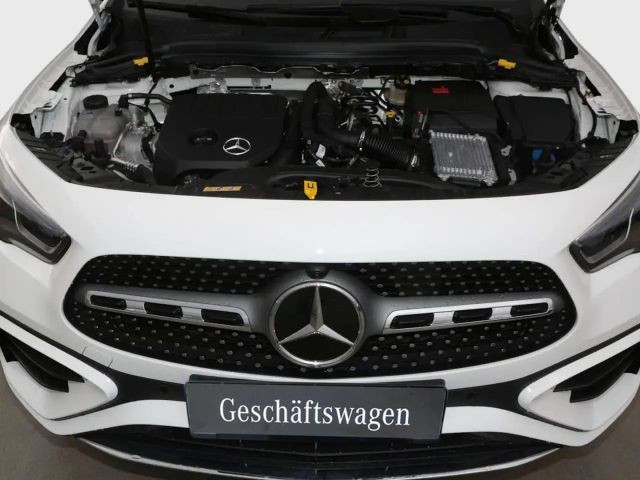 Mercedes-Benz GLA 180 AMG Line